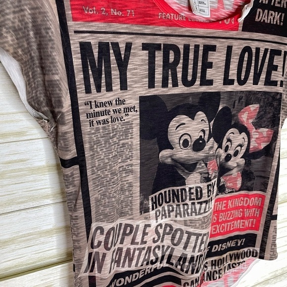 Disney Parks Pop Culture Newspaper Paparazzi Minnie Mickey Tee - Picture 2 of 5